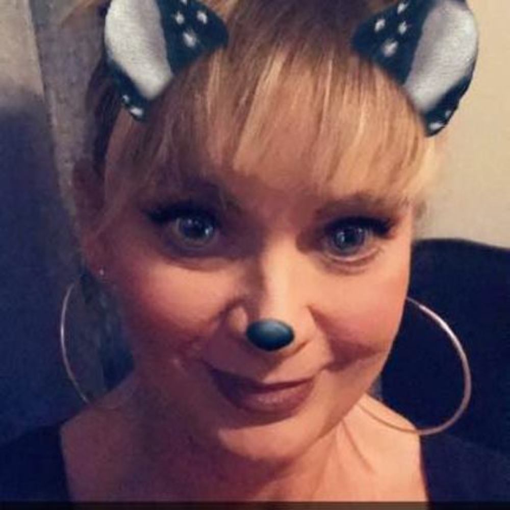 Meet your Posher, Laraine